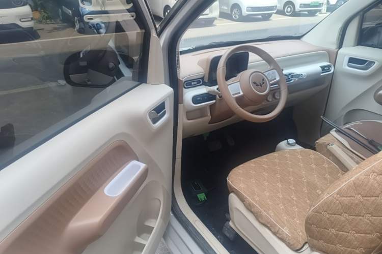 Used Wuling Hongguang MINIEV 2024 3rd Generation 215km Youth Edition Driver Seat