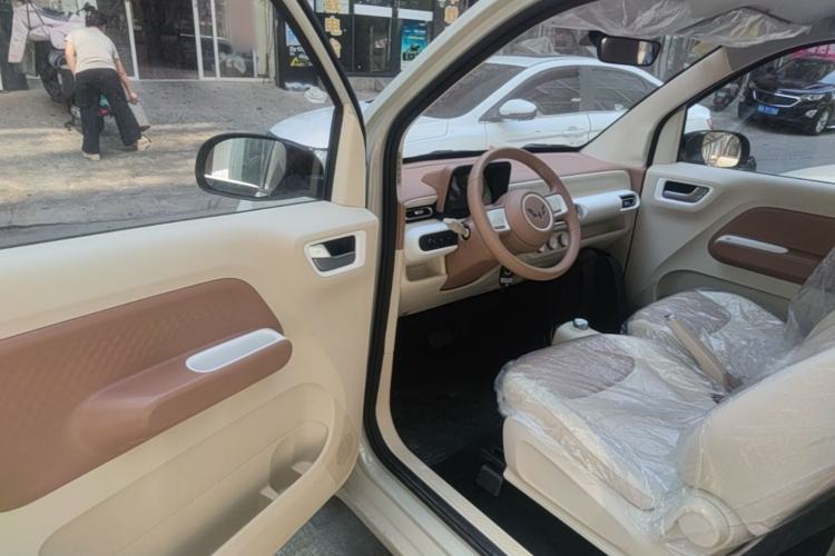 Used Wuling Hongguang MINIEV 2024 3rd Generation 215km Youth Edition Driver Seat