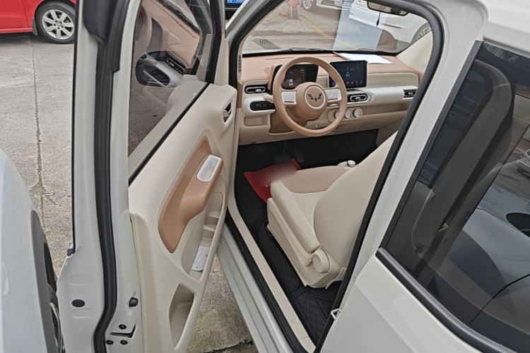 Used Wuling Hongguang MINIEV 2024 3rd Generation 215km Youth Edition Driver Seat