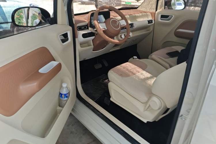 Used Wuling Hongguang MINIEV 2024 3rd Generation 215km Youth Edition Driver Seat