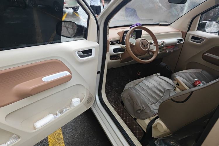 Used Wuling Hongguang MINIEV 2024 3rd Generation 215km Youth Edition Driver Seat