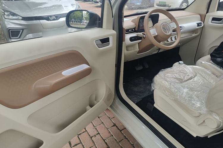 Used Wuling Hongguang MINIEV 2024 3rd Generation 215km Youth Edition Driver Seat