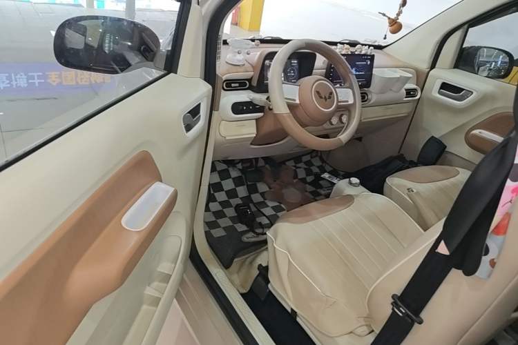 Used Wuling Hongguang MINIEV 2024 3rd Generation 215km Youth Edition Driver Seat