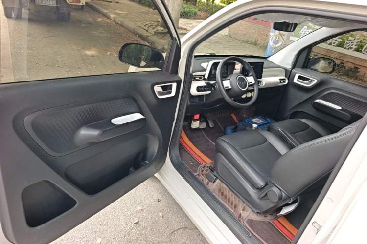 Used Wuling Hongguang MINIEV 2024 3rd Generation 215km Youth Edition Driver Seat