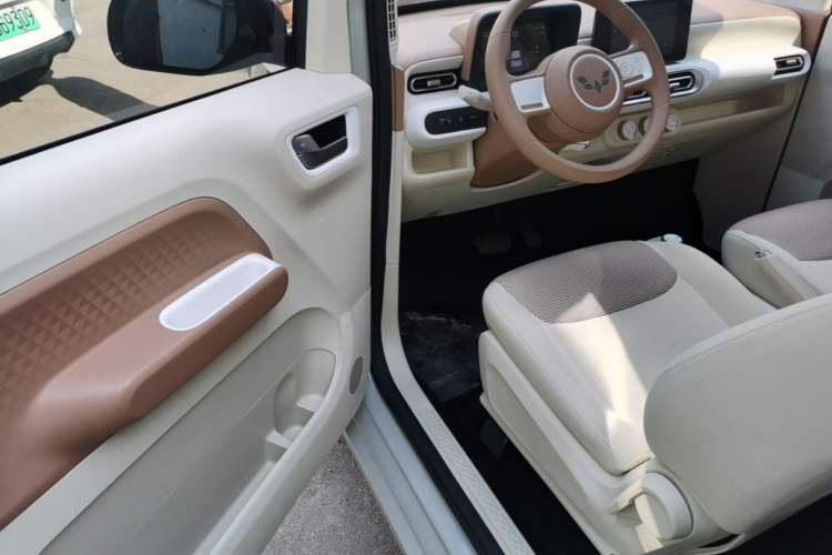 Used Wuling Hongguang MINIEV 2024 3rd Generation 215km Advanced Version Driver Seat