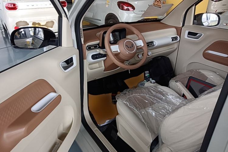 Used Wuling Hongguang MINIEV 2024 3rd Generation 215km Youth Edition Driver Seat