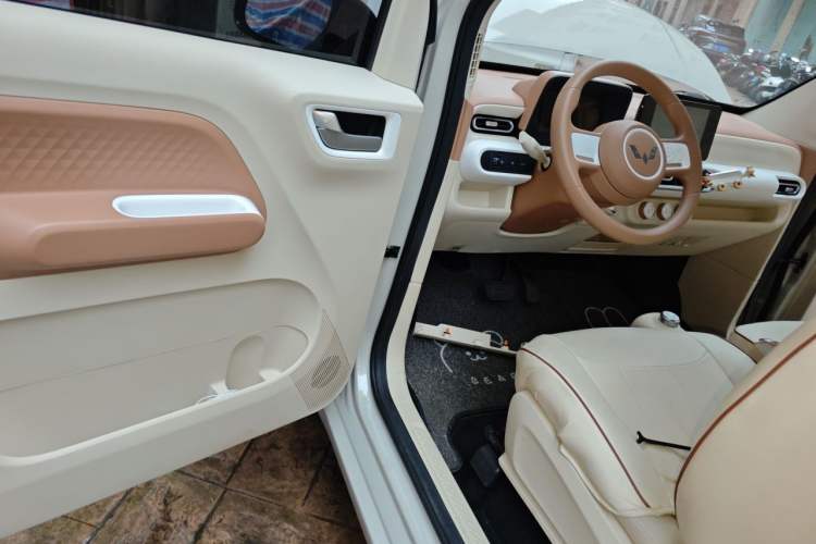 Used Wuling Hongguang MINIEV 2024 3rd Generation 215km Advanced Version Driver Seat