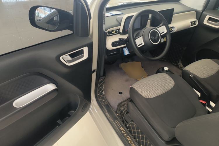 Used Wuling Hongguang MINIEV 2024 3rd Generation 215km Advanced Version Driver Seat
