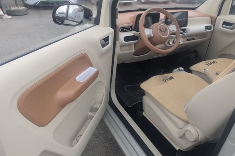 Used Wuling Hongguang MINIEV 2024 3rd Generation 215km Youth Edition Driver Seat