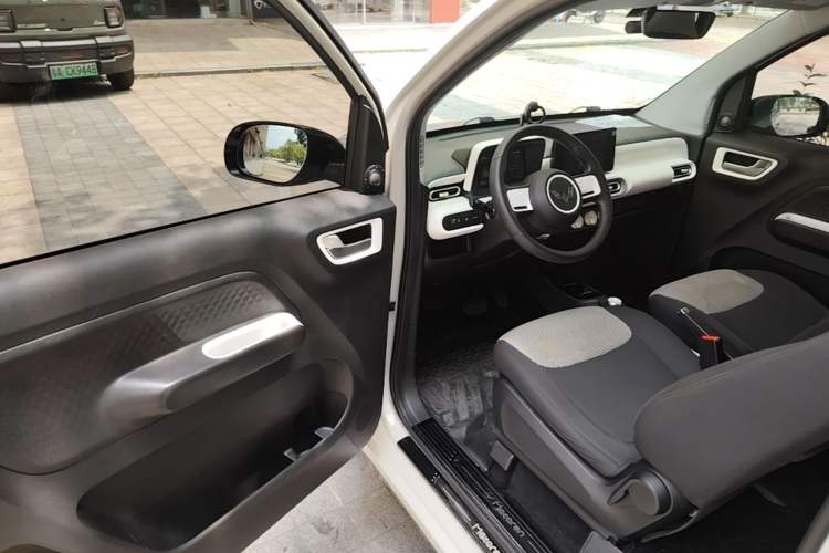 Used Wuling Hongguang MINIEV 2024 3rd Generation 215km Advanced Version Driver Seat