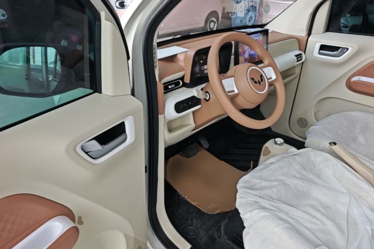 Used Wuling Hongguang MINIEV 2024 3rd Generation 215km Youth Edition Driver Seat