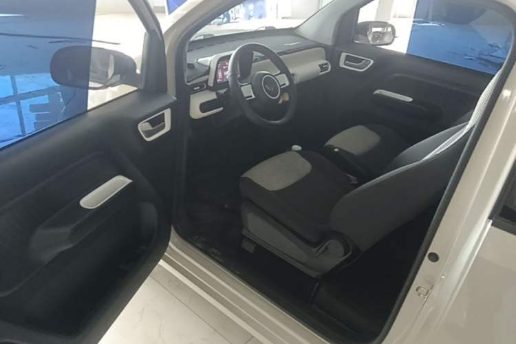 Used Wuling Hongguang MINIEV 2024 3rd Generation 215km Youth Edition Driver Seat