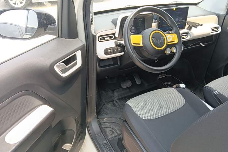 Used Wuling Hongguang MINIEV 2024 3rd Generation 215km Youth Edition Driver Seat