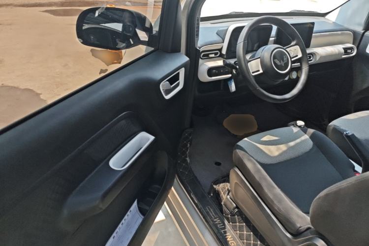 Used Wuling Hongguang MINIEV 2024 3rd Generation 215km Advanced Version Driver Seat