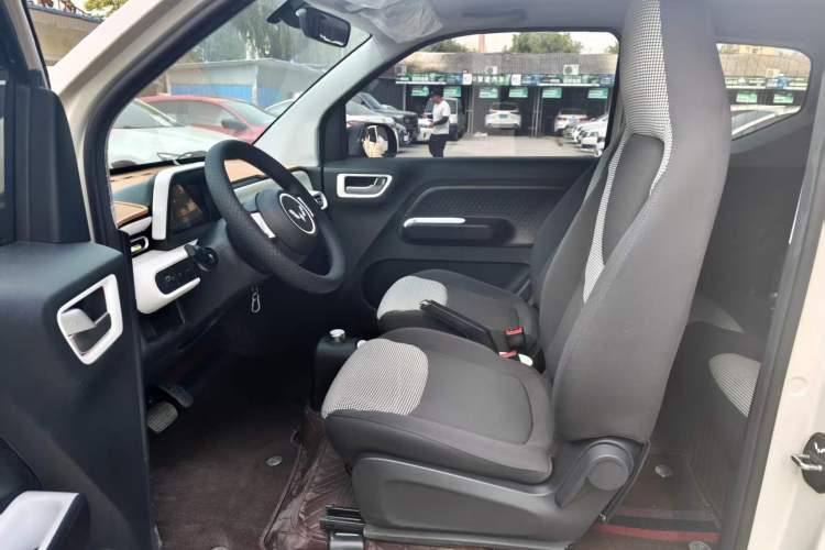 Used Wuling Hongguang MINIEV 2024 3rd Generation 215km Youth Edition Driver Seat