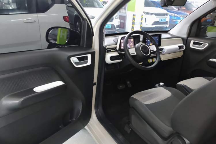 Used Wuling Hongguang MINIEV 2024 3rd Generation 215km Advanced Version Driver Seat