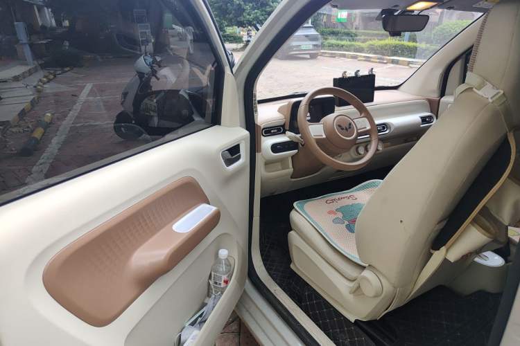 Used Wuling Hongguang MINIEV 2024 3rd Generation 215km Youth Edition Driver Seat