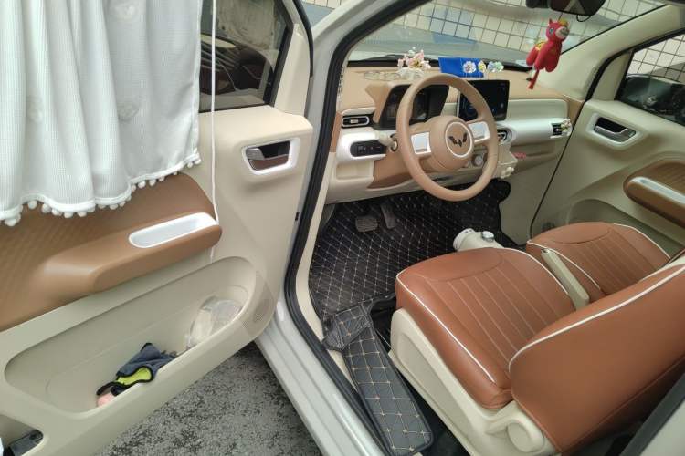 Used Wuling Hongguang MINIEV 2024 3rd Generation 215km Youth Edition Driver Seat