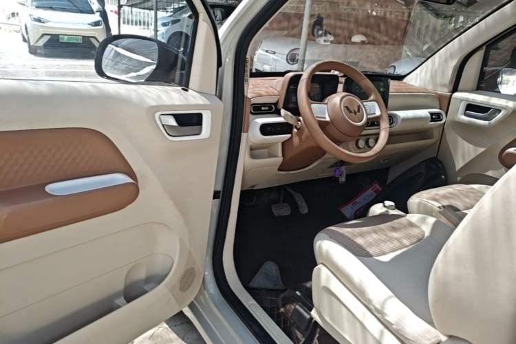 Used Wuling Hongguang MINIEV 2024 3rd Generation 170 km Driver Seat