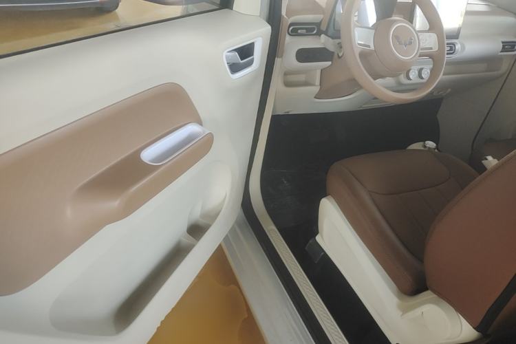 Used Wuling Hongguang MINIEV 2024 3rd Generation 215km Youth Edition Driver Seat