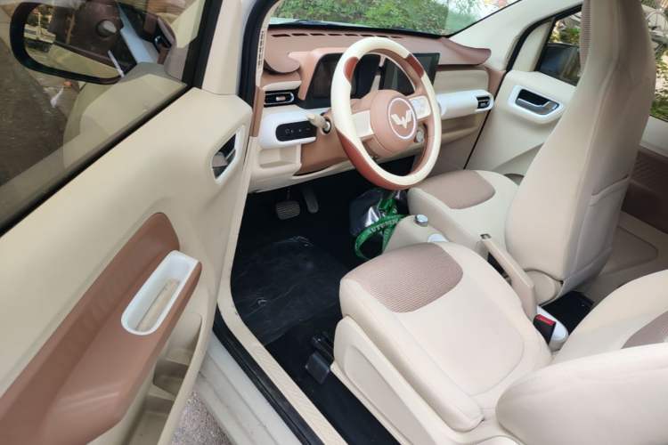 Used Wuling Hongguang MINIEV 2024 3rd Generation 215km Advanced Version Driver Seat