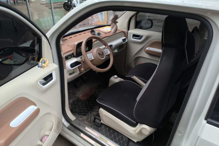 Used Wuling Hongguang MINIEV 2024 3rd Generation 215km Youth Edition Driver Seat