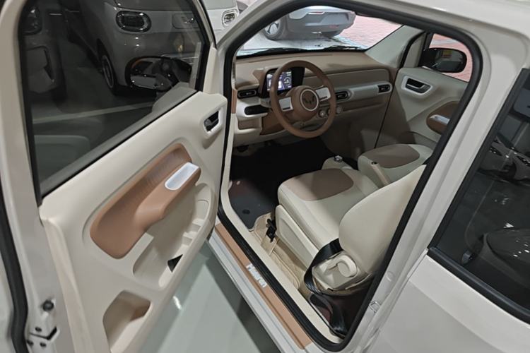 Used Wuling Hongguang MINIEV 2024 3rd Generation 215km Youth Edition Driver Seat
