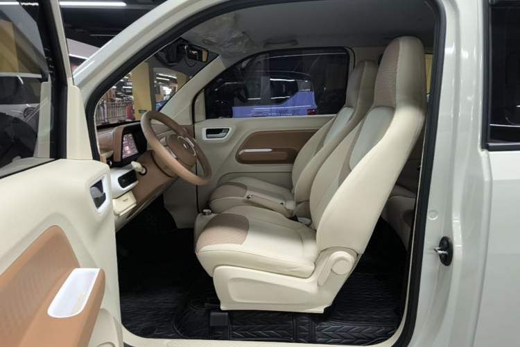 Used Wuling Hongguang MINIEV 2024 3rd Generation 215km Youth Edition Driver Seat