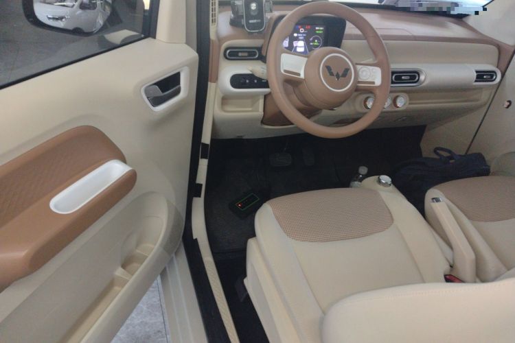 Used Wuling Hongguang MINIEV 2024 3rd Generation 215km Youth Edition Driver Seat