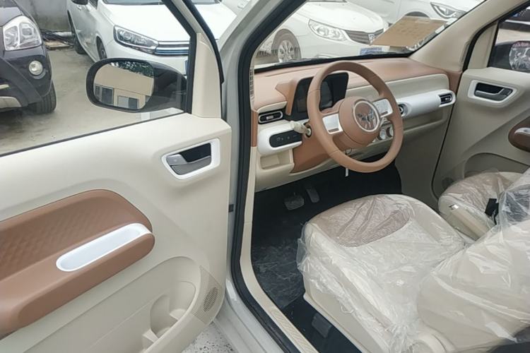 Used Wuling Hongguang MINIEV 2024 3rd Generation 215km Youth Edition Driver Seat