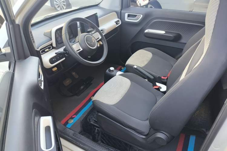 Used Wuling Hongguang MINIEV 2024 3rd Generation 215km Advanced Version Driver Seat