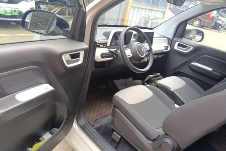 Used Wuling Hongguang MINIEV 2024 3rd Generation 215km Youth Edition Driver Seat