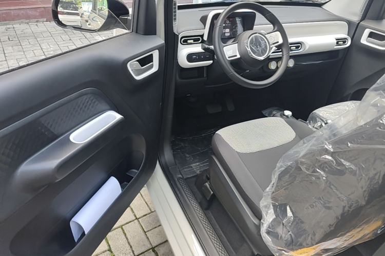 Used Wuling Hongguang MINIEV 2024 3rd Generation 215km Youth Edition Driver Seat