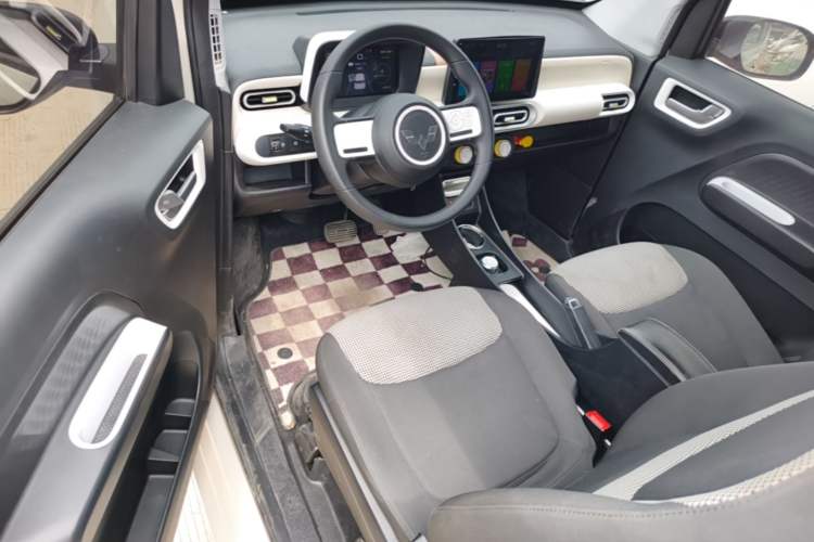 Used Wuling Hongguang MINIEV 2024 3rd Generation 215km Youth Edition Driver Seat