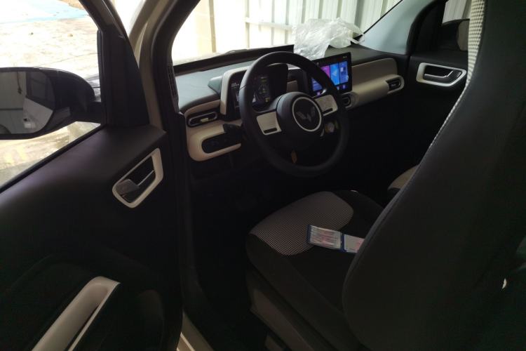 Used Wuling Hongguang MINIEV 2024 3rd Generation 215km Youth Edition Driver Seat