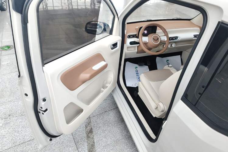Used Wuling Hongguang MINIEV 2024 3rd Generation 215km Youth Edition Driver Seat