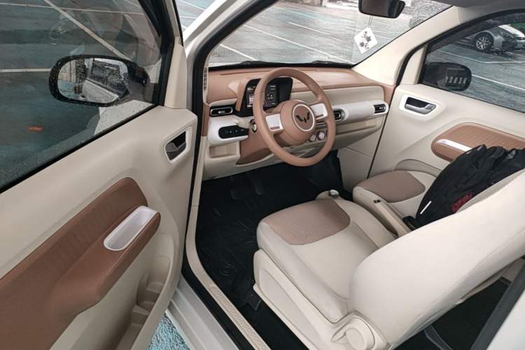 Used Wuling Hongguang MINIEV 2024 3rd Generation 215km Youth Edition Driver Seat
