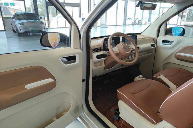Used Wuling Hongguang MINIEV 2024 3rd Generation 215km Advanced Version Driver Seat