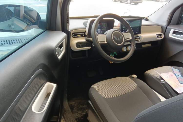 Used Wuling Hongguang MINIEV 2024 3rd Generation 215km Youth Edition Driver Seat