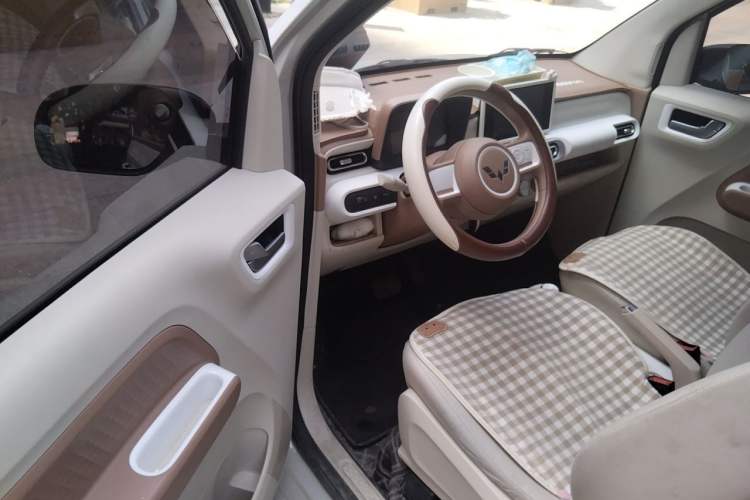 Used Wuling Hongguang MINIEV 2024 3rd Generation 215km Advanced Version Driver Seat
