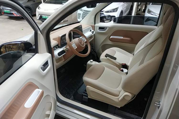 Used Wuling Hongguang MINIEV 2024 3rd Generation 215km Advanced Version Driver Seat