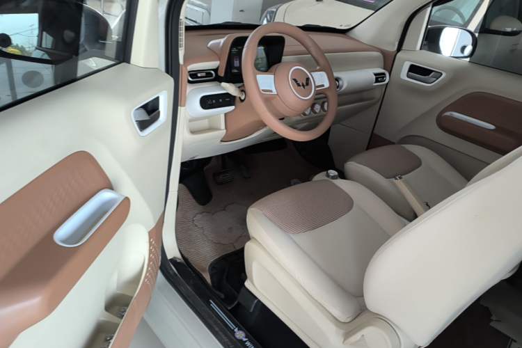 Used Wuling Hongguang MINIEV 2024 3rd Generation 215km Youth Edition Driver Seat