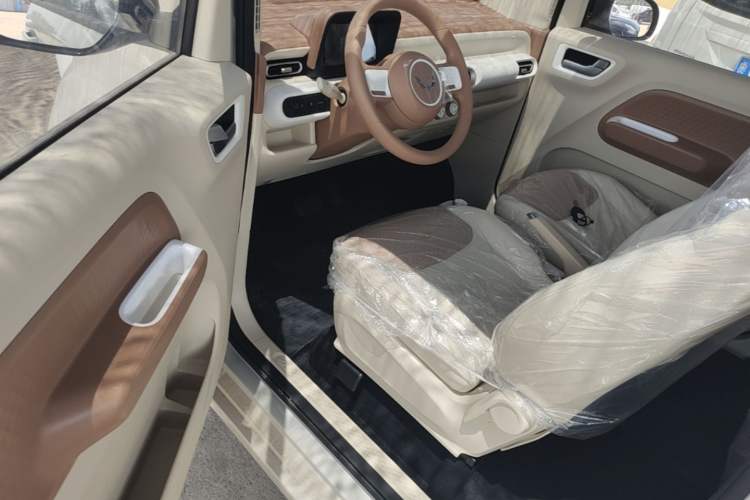 Used Wuling Hongguang MINIEV 2024 3rd Generation 215km Youth Edition Driver Seat
