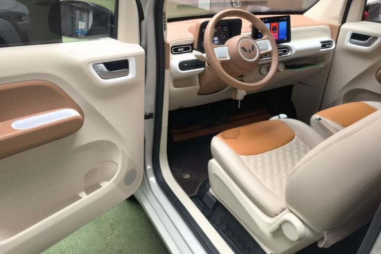 Used Wuling Hongguang MINIEV 2024 3rd Generation 215km Youth Edition Driver Seat