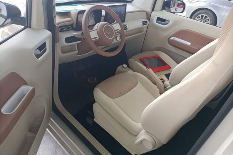 Used Wuling Hongguang MINIEV 2024 3rd Generation 215km Youth Edition Driver Seat