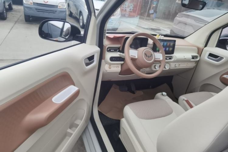 Used Wuling Hongguang MINIEV 2024 3rd Generation 215km Advanced Version Driver Seat