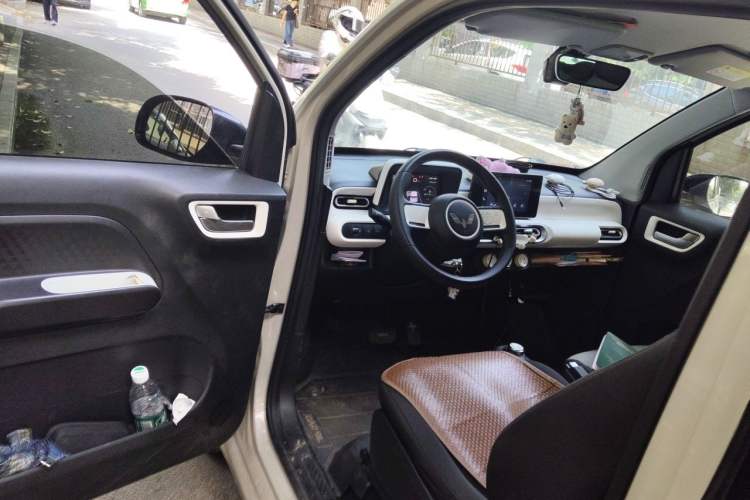 Used Wuling Hongguang MINIEV 2024 3rd Generation 215km Advanced Version Driver Seat