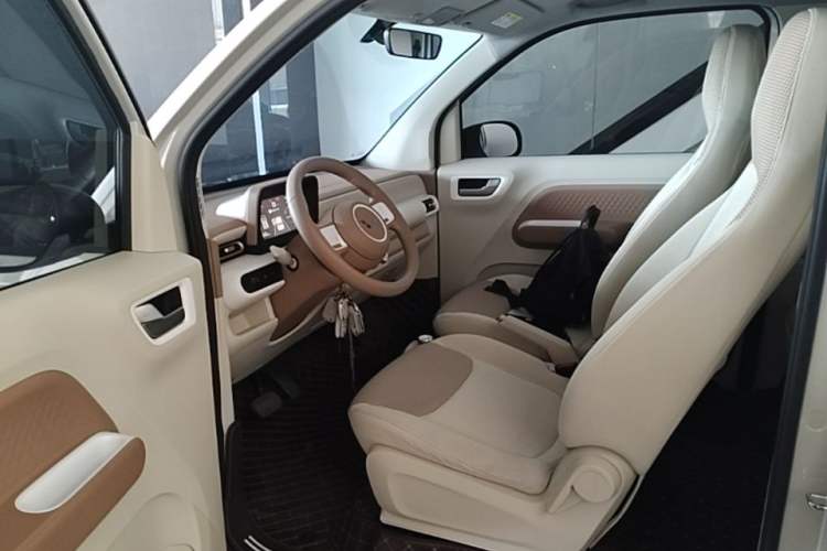 Used Wuling Hongguang MINIEV 2024 3rd Generation 215km Youth Edition Driver Seat