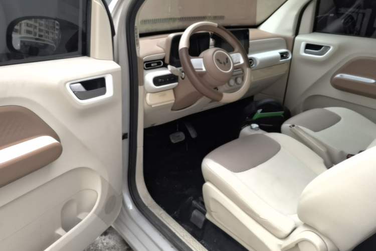 Used Wuling Hongguang MINIEV 2024 3rd Generation 215km Advanced Version Driver Seat