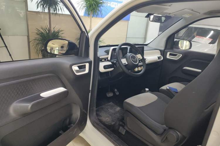 Used Wuling Hongguang MINIEV 2024 3rd Generation 170 km Driver Seat